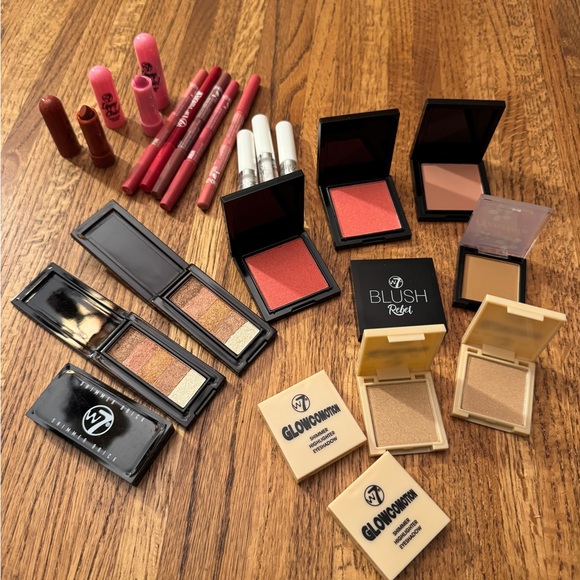 Other - Bundle of 23 NEW mini make-up items